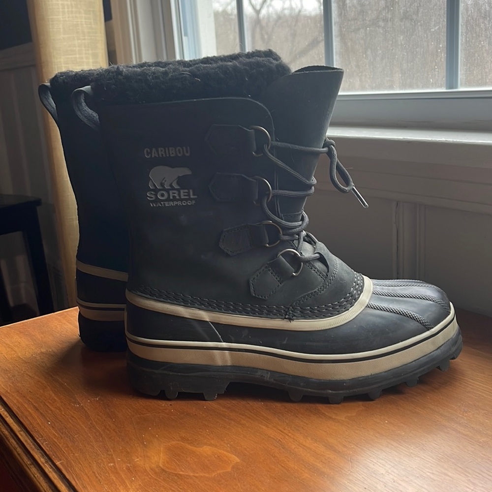 Sorel Caribou Black Winter Boot Mens US size 7 mens